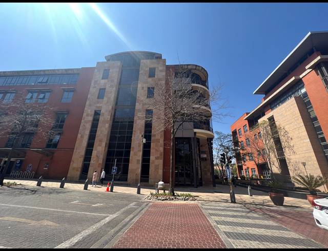300M² OFFICE TO LET IN MELROSE ARCH